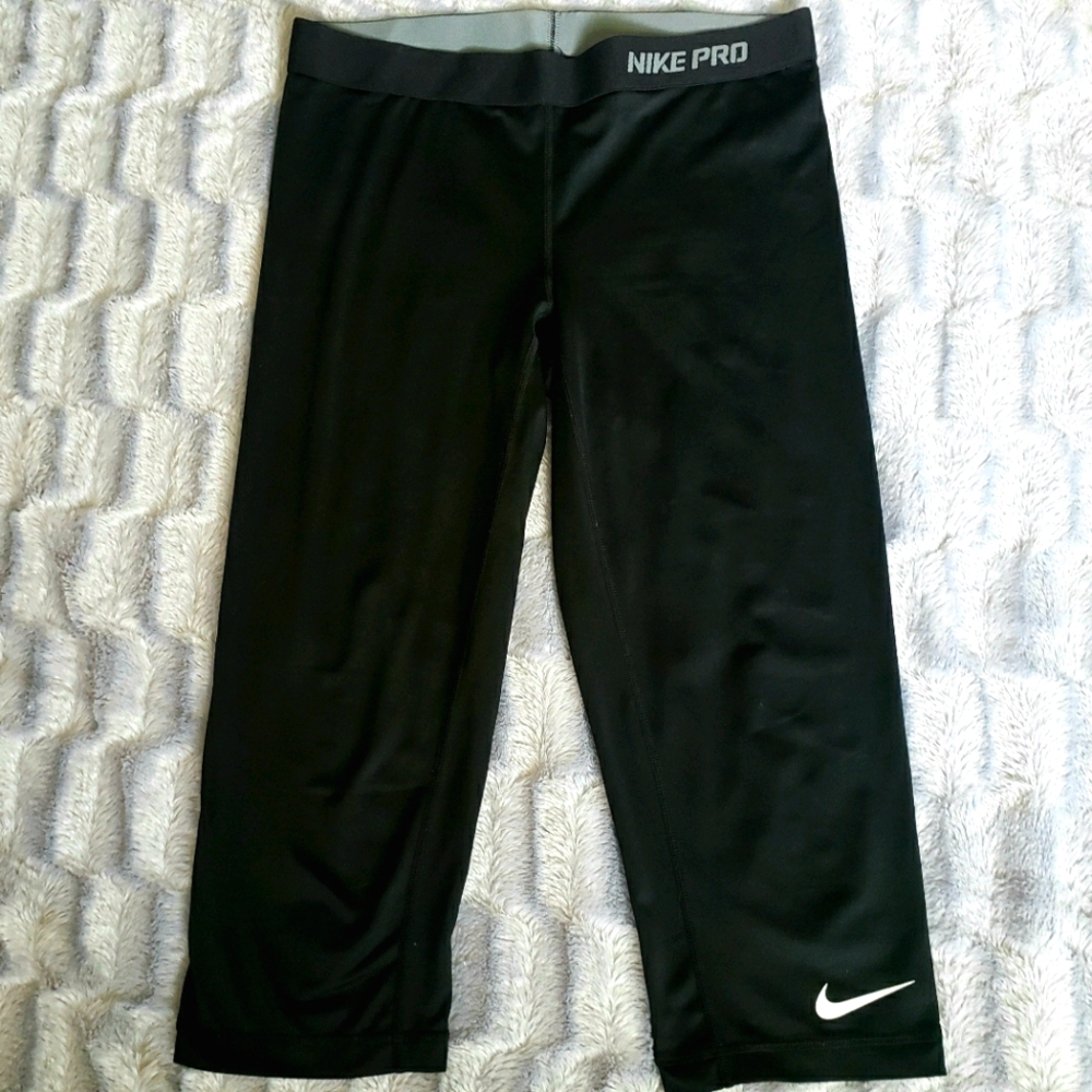 Nike Dri-fit crop leggins